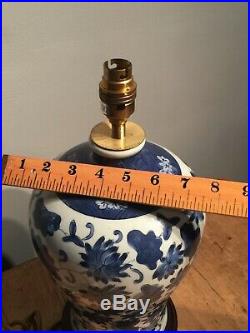 Vintage C 2000 Large Classic Blue & White Ceramic Table Lamp 8 W X 16 Tall