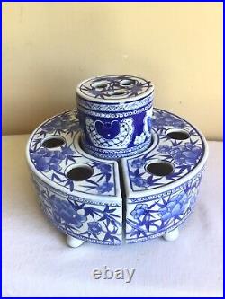 Vtg 3 Piece Chinoiserie Blue White Porcelain Flower Butterfly Frog Arranger Vase